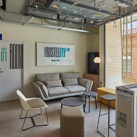 Hostelfly มาดริด ภายนอก รูปภาพ